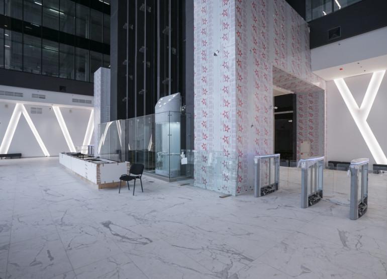 TREND LINE: Вид главного ресепшен здания